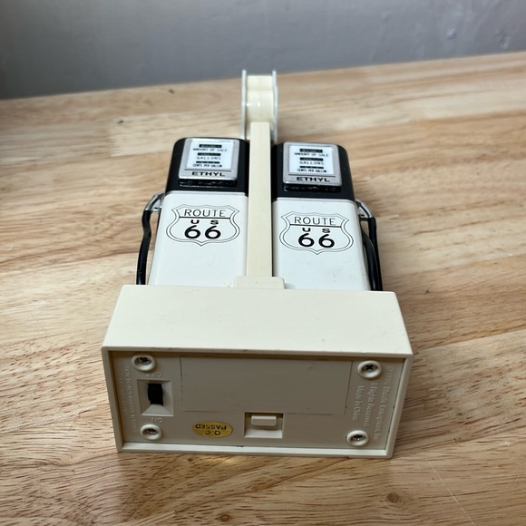 Route 66 kitchen decor Metal sign napkin holder and salt and pepper shakers - Picture 16 of 17